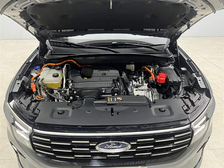 Фото 22 - Ford Edge