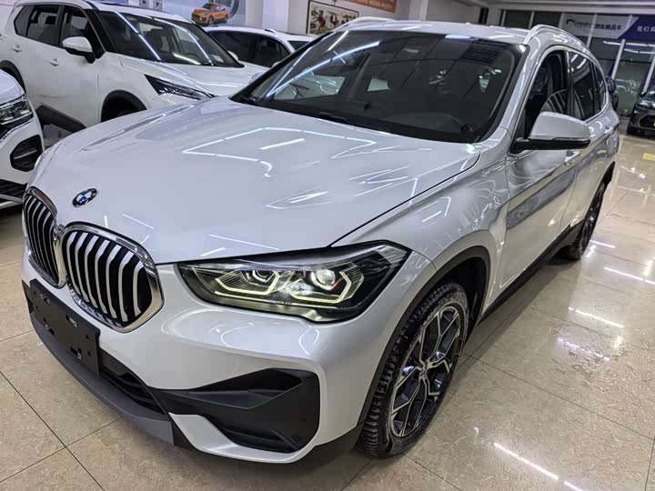 Фото 1 - BMW X1