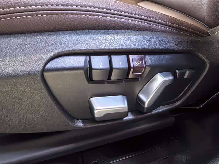 Фото 19 - BMW X1