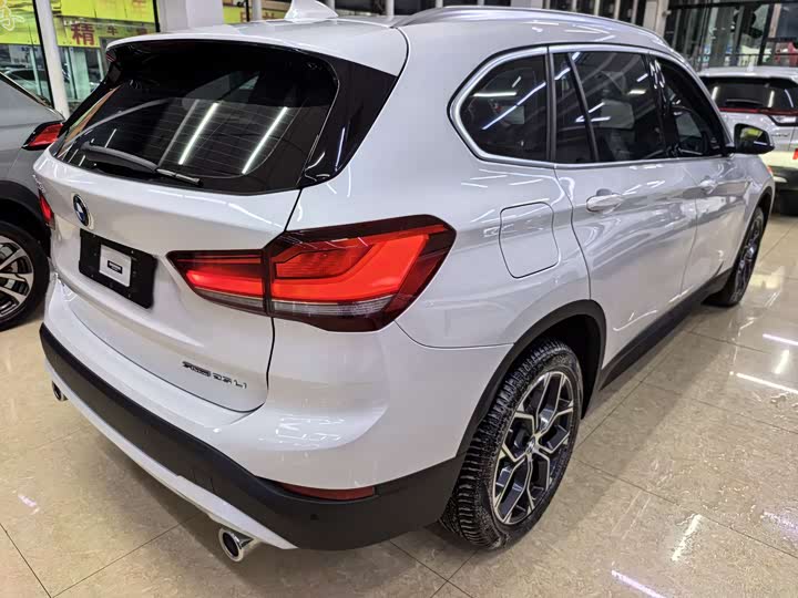 Фото 4 - BMW X1