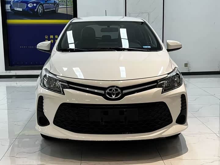 Фото 2 - Toyota Vios FS