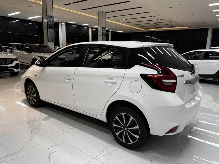 Фото 7 - Toyota Vios FS