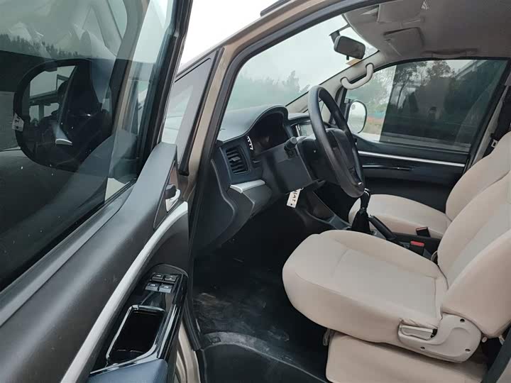 Фото 16 - Dongfeng Forthing Lingzhi M5