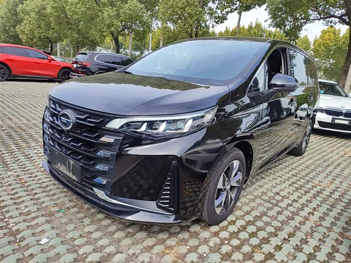 Фото 2 - GAC Trumpchi M6