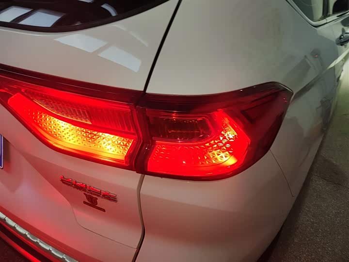 Фото 10 - Haval M6