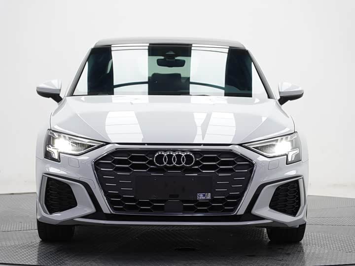 Фото 2 - Audi A3