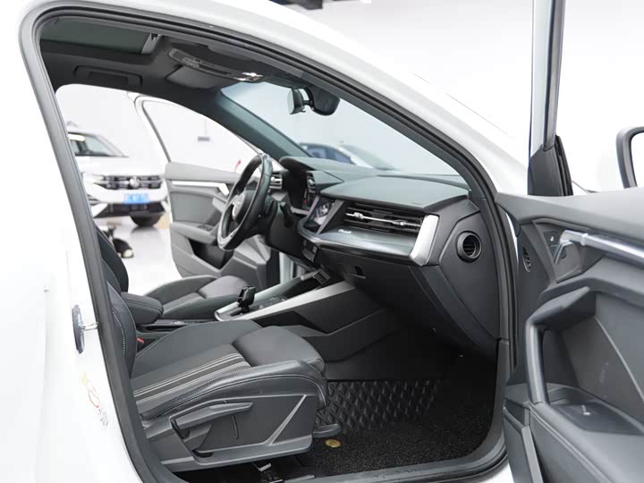 Фото 21 - Audi A3