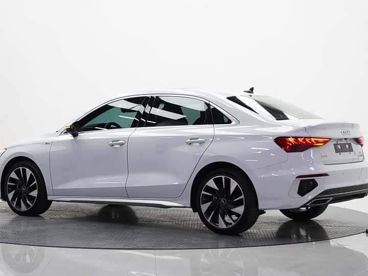 Фото 3 - Audi A3