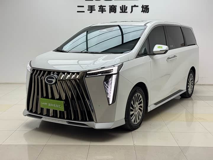 Фото 1 - GAC Trumpchi M8