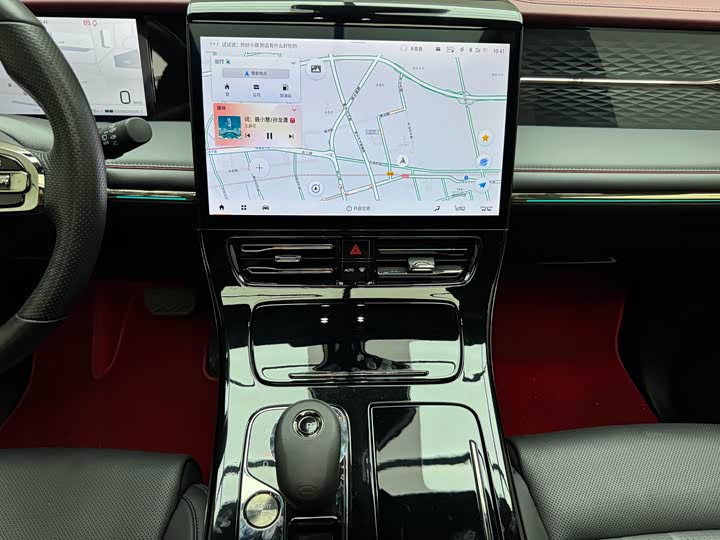 Фото 14 - GAC Trumpchi M8