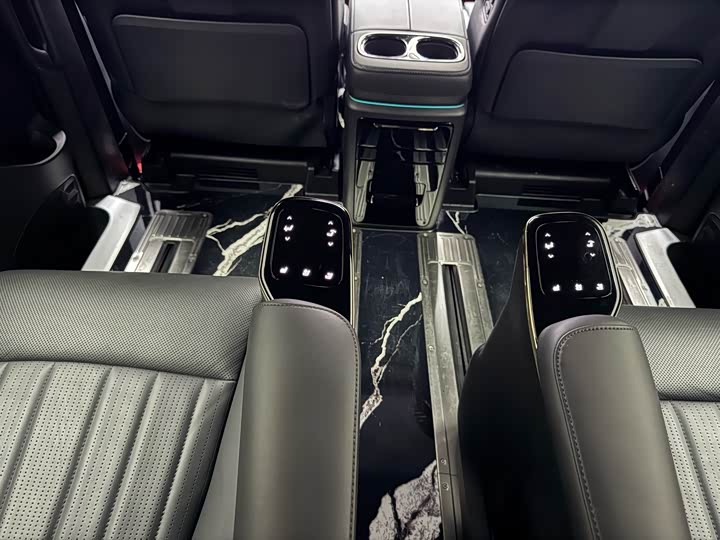 Фото 16 - GAC Trumpchi M8