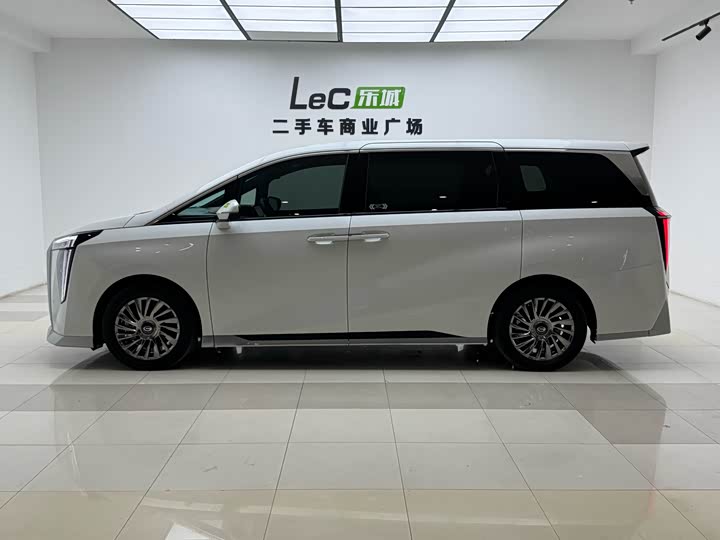 Фото 7 - GAC Trumpchi M8