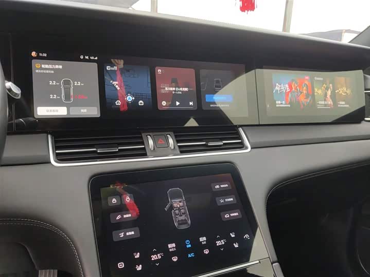 Фото 13 - LiXiang One