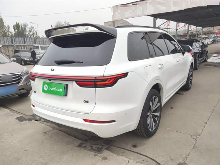 Фото 7 - LiXiang One