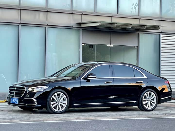 Фото 3 - Mercedes-Benz S-Class