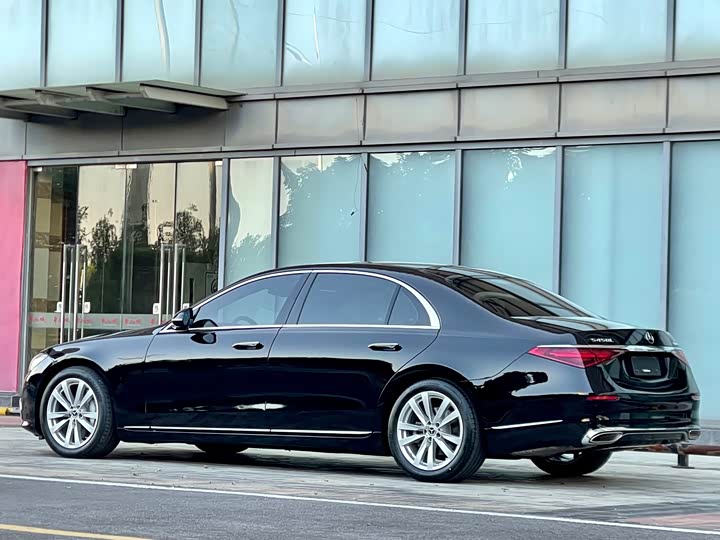 Фото 6 - Mercedes-Benz S-Class