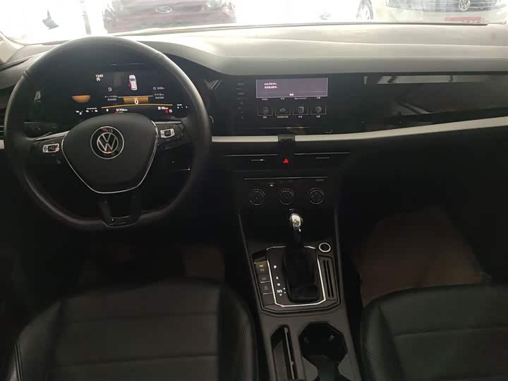 Фото 10 - Volkswagen Lavida