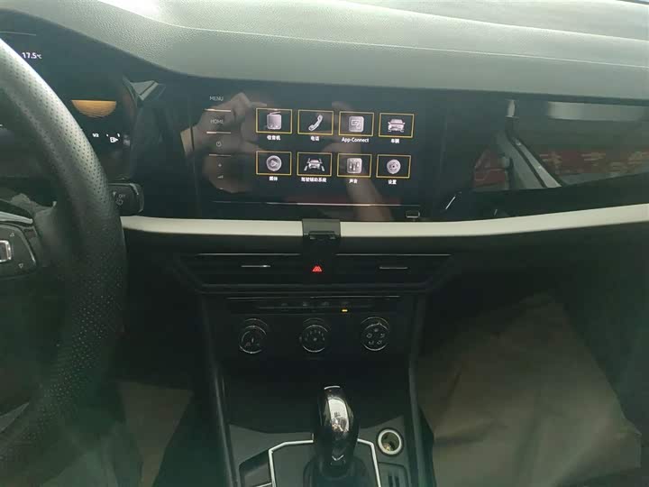 Фото 13 - Volkswagen Lavida