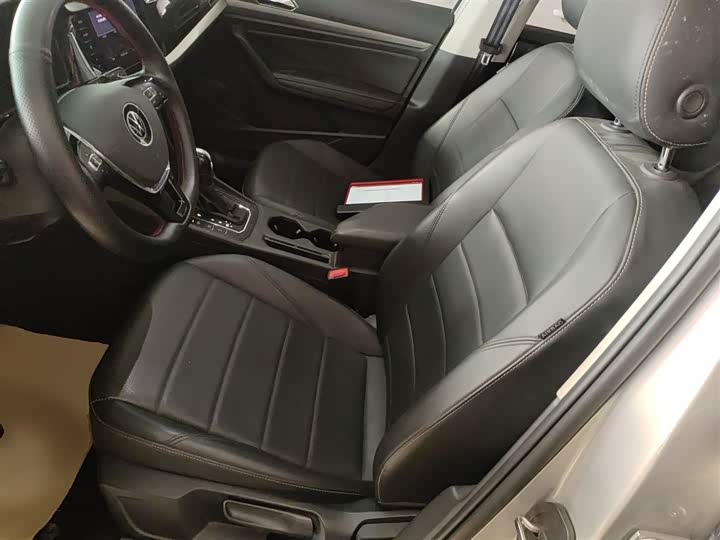 Фото 15 - Volkswagen Lavida