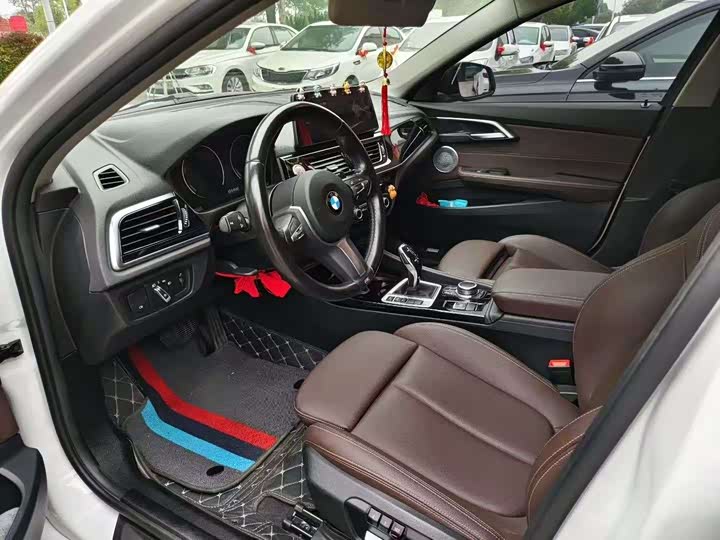 Фото 5 - BMW 1 Series