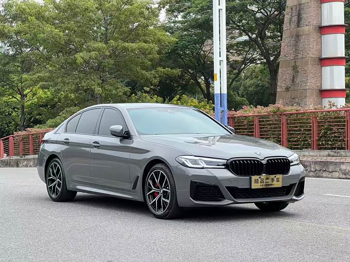 Фото 3 - BMW 5 Series