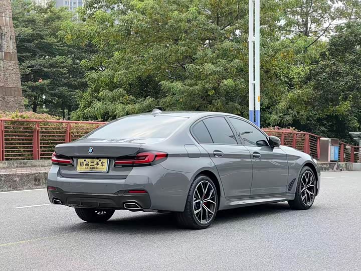 Фото 6 - BMW 5 Series