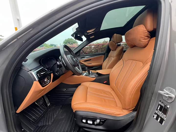 Фото 9 - BMW 5 Series