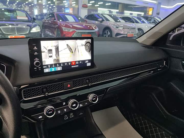 Фото 16 - Honda Civic