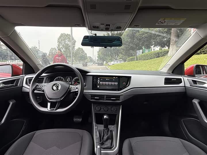 Фото 11 - Volkswagen Polo