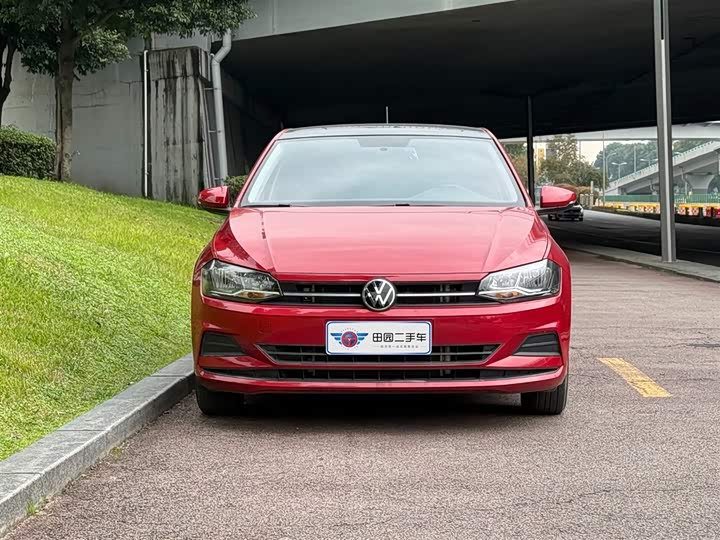 Фото 2 - Volkswagen Polo