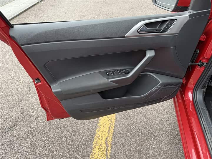 Фото 6 - Volkswagen Polo