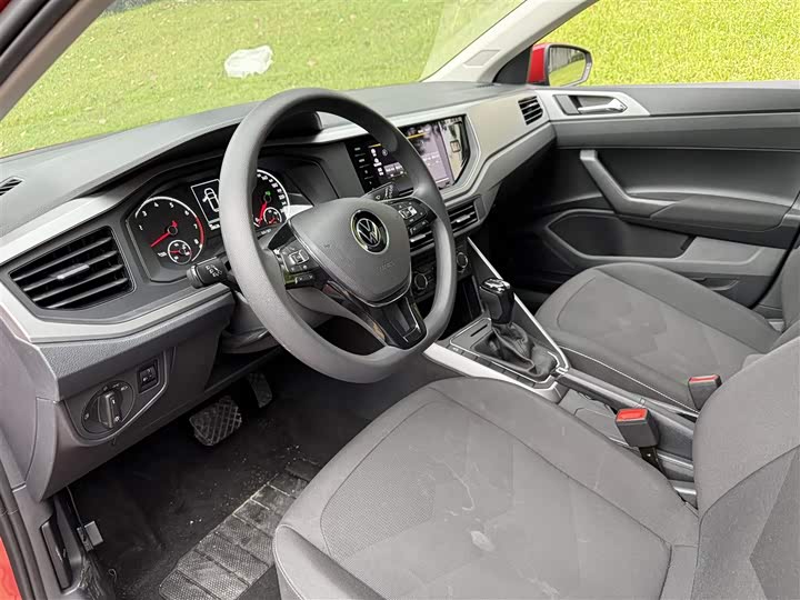 Фото 7 - Volkswagen Polo