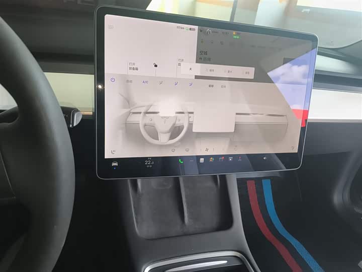 Фото 13 - Tesla Model 3