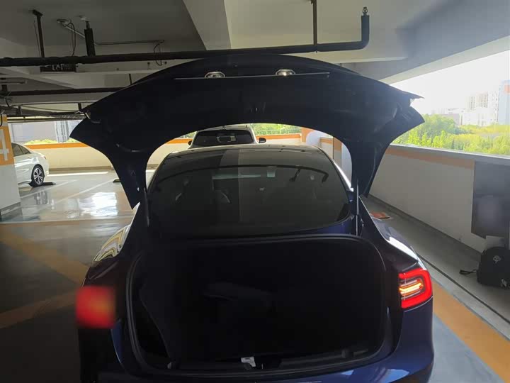 Фото 19 - Tesla Model 3