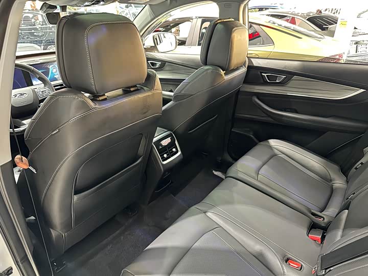 Фото 9 - Chery Tiggo 8 Plus