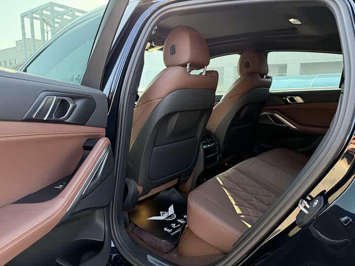 Фото 14 - BMW X6