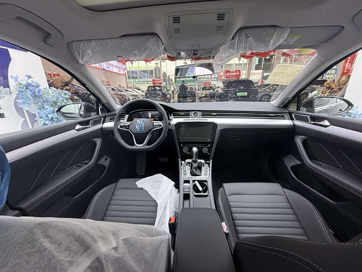 Фото 3 - Volkswagen Magotan