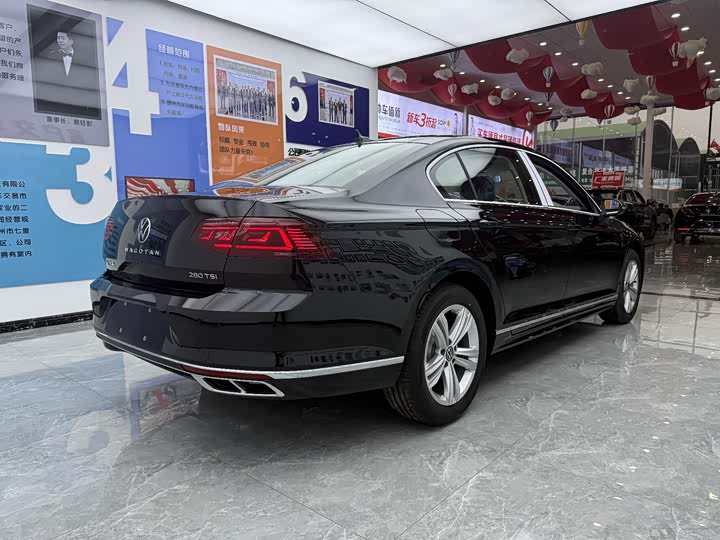 Фото 8 - Volkswagen Magotan