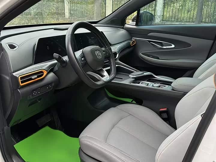 Фото 14 - Changan UNI-T