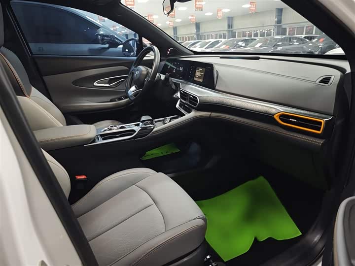 Фото 3 - Changan UNI-T