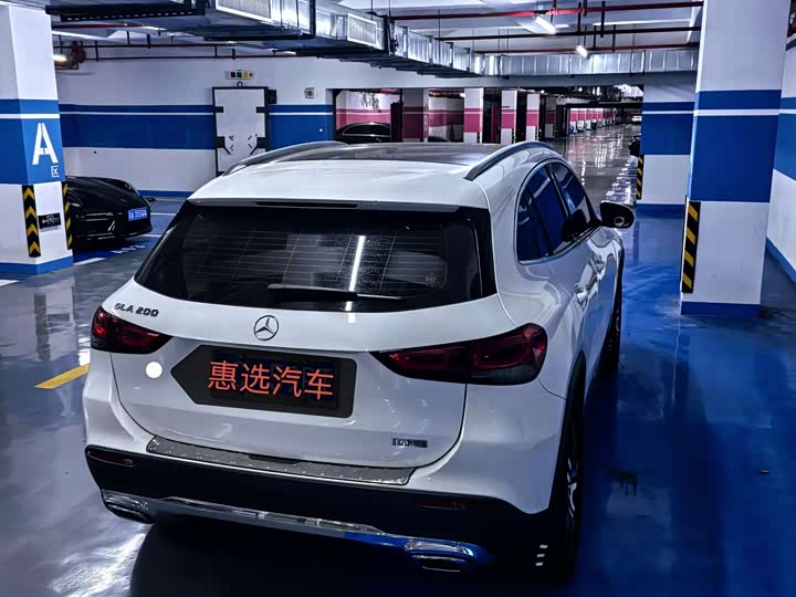 Фото 9 - Mercedes-Benz GLA-Class