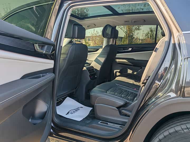 Фото 10 - Volkswagen Teramont X