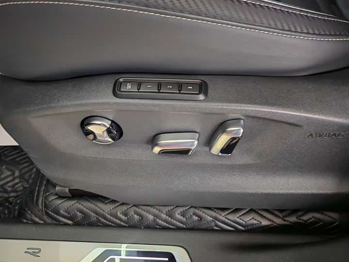 Фото 21 - Volkswagen Teramont X