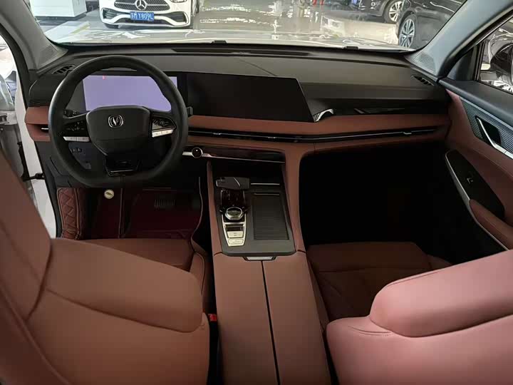 Фото 9 - Changan CS75 Plus