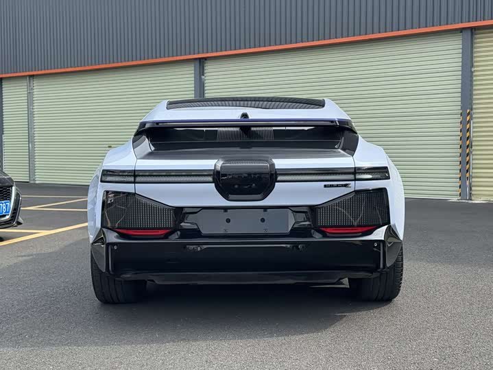 Фото 3 - HiPhi Z