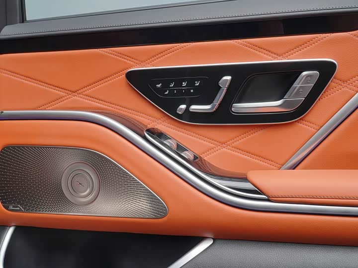 Фото 11 - Mercedes-Benz Maybach S-Class