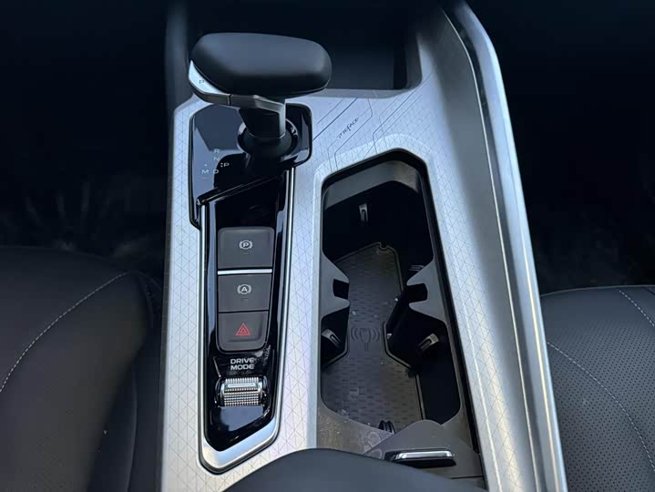 Фото 7 - Geely Preface