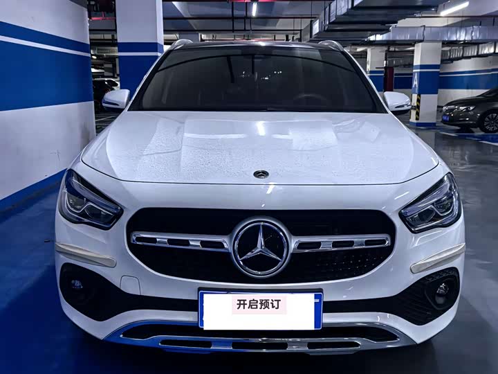 Фото 1 - Mercedes-Benz GLA-Class