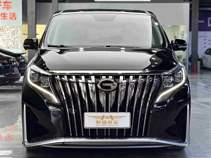 Фото 2 - GAC Trumpchi M8