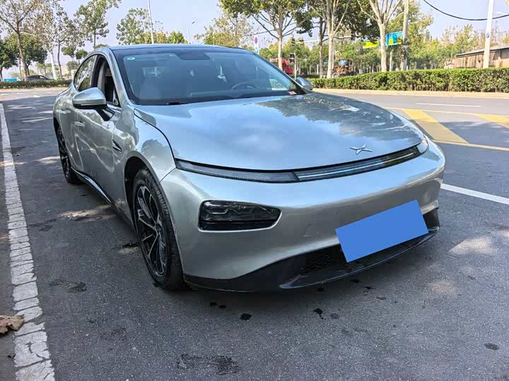 Фото 3 - XPeng P7